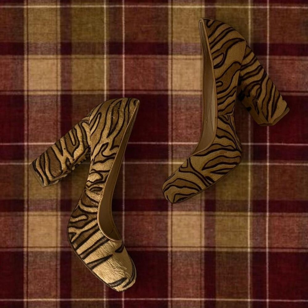 the most gorgeous Boutique 9 Tan and black zebra prin